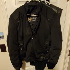 Mesh riding jacket with armor
